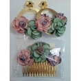 SET PEINETA CON PENDIENTES DE ARO FLORES MALVA Y VERDE PASTEL